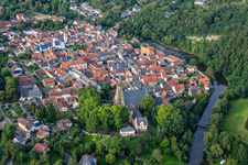 Vue aérienne de Vieille ville historique du sud à Meisenheim dans le département Rhénanie-Palatinat, Allemagne