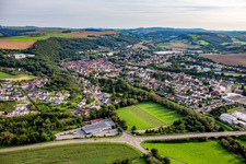 Vue aérienne de Du nord dans le Glantal à Meisenheim dans le département Rhénanie-Palatinat, Allemagne