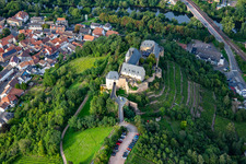Château Ebernburg / Centre familial protestant de vacances et d'éducation Ebernburg à le quartier Ebernburg in Bad Kreuznach dans le département Rhénanie-Palatinat, Allemagne d'en haut