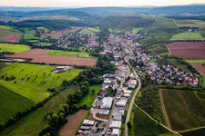Vue aérienne de De l'est à Weinsheim dans le département Rhénanie-Palatinat, Allemagne