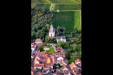 Vue aérienne de Château de Koppenstein Mandel sous le Wingertshäuschen Mandel à Mandel dans le département Rhénanie-Palatinat, Allemagne
