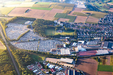 Vue aérienne de Alfred Kärcher SE & Co. KG et MOSOLF Logistics & Services GmbH, succursale Illingen à Illingen dans le département Bade-Wurtemberg, Allemagne