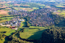 Vue aérienne de Allmersbach im Tal dans le département Bade-Wurtemberg, Allemagne