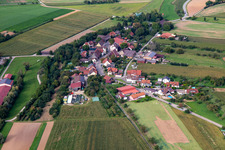 Vue aérienne de Abstetterhof à le quartier Auenstein in Ilsfeld dans le département Bade-Wurtemberg, Allemagne