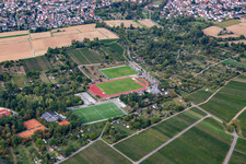 Vue aérienne de Club de sport Leingarten eV salle de tennis à le quartier Großgartach in Leingarten dans le département Bade-Wurtemberg, Allemagne