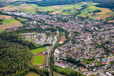 Vue aérienne de Du nord à Gondelsheim dans le département Bade-Wurtemberg, Allemagne
