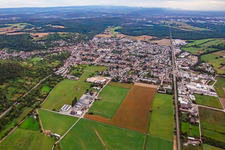 Vue aérienne de Du nord à Weingarten dans le département Bade-Wurtemberg, Allemagne