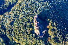 Château Fort de Fleckenstein à Lembach dans le département Bas Rhin, France d'un drone