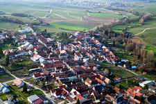 Vue aérienne de Son à le quartier Appenhofen in Billigheim-Ingenheim dans le département Rhénanie-Palatinat, Allemagne