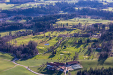 Vue aérienne de Tölzer Golf Club eV à le quartier Oberfischbach in Wackersberg dans le département Bavière, Allemagne
