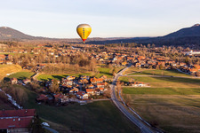 Vue aérienne de Quartier Fleck in Lenggries dans le département Bavière, Allemagne
