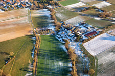 Photographie aérienne de Boiseries ORTH dans le Schaidter Mühle en hiver avec de la neige à le quartier Schaidt in Wörth am Rhein dans le département Rhénanie-Palatinat, Allemagne