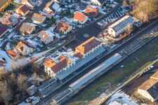 Vue aérienne de Station Winden et nouvelle zone de développement Am bhf à Winden dans le département Rhénanie-Palatinat, Allemagne
