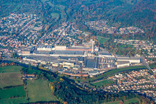 Vue aérienne de Usine Mercedes Benz Gaggenau, Daimler AG à Gaggenau dans le département Bade-Wurtemberg, Allemagne