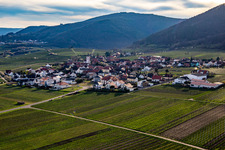 Vue aérienne de Du nord-est à le quartier Weyher in Weyher in der Pfalz dans le département Rhénanie-Palatinat, Allemagne