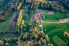 Vue aérienne de Aussiedlerhof à Oberschlettenbach dans le département Rhénanie-Palatinat, Allemagne