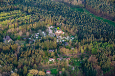 Vue aérienne de Camping et Naturfreundehaus Bethof à le quartier Lauterschwan in Vorderweidenthal dans le département Rhénanie-Palatinat, Allemagne