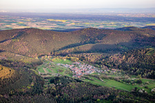 Vue aérienne de Du nord-ouest à Böllenborn dans le département Rhénanie-Palatinat, Allemagne