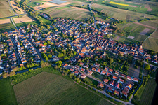 Vue aérienne de Du nord à Impflingen dans le département Rhénanie-Palatinat, Allemagne