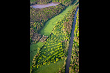 Vue aérienne de Protection sur le Canal des Houillères de la Sarre à Vibersviller dans le département Moselle, France