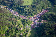 Vue aérienne de Dimbach dans le département Rhénanie-Palatinat, Allemagne