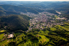 Vue aérienne de Du sud-est à Hauenstein dans le département Rhénanie-Palatinat, Allemagne