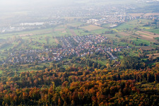 Vue d'oiseau de Quartier Oberweier in Ettlingen dans le département Bade-Wurtemberg, Allemagne