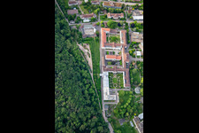 Enregistrement par drone de Clinique du Palatinat à Landeck à Klingenmünster dans le département Rhénanie-Palatinat, Allemagne