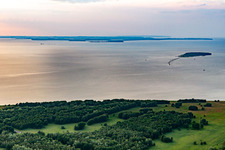 Vue aérienne de Vue sur la tour de mesure Island Station 19 jusqu'à Rügen à le quartier Thiessow in Mönchgut dans le département Mecklembourg-Poméranie occidentale, Allemagne