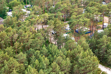 Camp de dunes Karlshagen à Karlshagen dans le département Mecklembourg-Poméranie occidentale, Allemagne hors des airs
