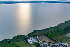 Photographie aérienne de Port de plaisance Loddin vers l'Achterwasser à Loddin dans le département Mecklembourg-Poméranie occidentale, Allemagne