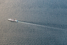 Vue aérienne de Ferry dans la mer Baltique à Ückeritz dans le département Mecklembourg-Poméranie occidentale, Allemagne