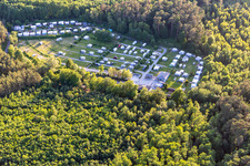 Vue aérienne de Camping Mer Baltique Bansin à le quartier Bansin in Heringsdorf dans le département Mecklembourg-Poméranie occidentale, Allemagne