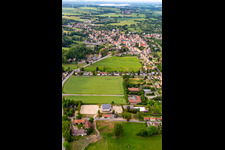Vue aérienne de Du sud à Ostritz dans le département Saxe, Allemagne