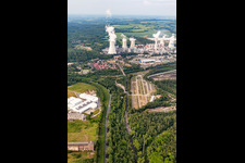 Vue aérienne de Centrale électrique de lignite de Turów "PGE Górnictwo i Energetyka Konwencjonalna SA, Oddział Elektrownia Turów à le quartier Hirschfelde in Zittau dans le département Saxe, Allemagne