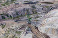 Vue aérienne de Pelle à convoyeur dans la mine à ciel ouvert de lignite "PGE Górnictwo i Energetyka Konwencjonalna Oddział Kopalnia Węgla Brunatnego Turów à Bogatynia dans le département Basse-Silésie, Pologne