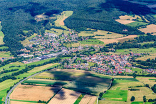Vue aérienne de Du sud à le quartier Schmalnau in Ebersburg dans le département Hesse, Allemagne