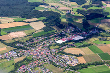 Vue aérienne de Eau gazeuse Förstina du sud à le quartier Lütter in Eichenzell dans le département Hesse, Allemagne