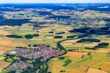 Vue aérienne de Du sud-ouest à le quartier Steinbach in Burghaun dans le département Hesse, Allemagne