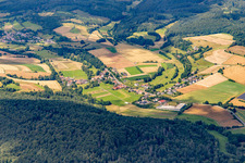 Vue aérienne de Du sud à le quartier Heddersdorf in Kirchheim dans le département Hesse, Allemagne