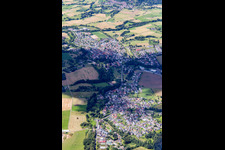 Vue aérienne de Du sud-est à le quartier Londorf in Rabenau dans le département Hesse, Allemagne