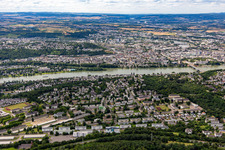 Vue aérienne de Propriétés de la Bundeswehr à le quartier Südliche Vorstadt in Koblenz dans le département Rhénanie-Palatinat, Allemagne