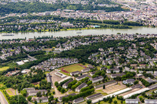 Vue aérienne de Emplacement de la Bundeswehr sur le Pfaffendorfer Höhe à le quartier Horchheimer Höhe in Koblenz dans le département Rhénanie-Palatinat, Allemagne