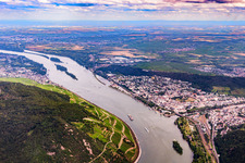 Vue aérienne de Embouchure de la Nahe dans le Rhin à le quartier Bingerbrück in Bingen am Rhein dans le département Rhénanie-Palatinat, Allemagne