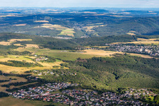 Vue aérienne de Aéroport Idar-Oberstein/Göttschied depuis le nord-ouest à le quartier Göttschied in Idar-Oberstein dans le département Rhénanie-Palatinat, Allemagne