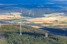Vue aérienne de Émetteur de télévision et tour Ludwig sur le Donnersberg, station relais DB0ND à Dannenfels dans le département Rhénanie-Palatinat, Allemagne