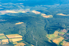 Vue aérienne de Parc éolien à le quartier Rosenthalerhof in Kerzenheim dans le département Rhénanie-Palatinat, Allemagne