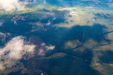 Vue aérienne de Du nord-ouest à Altleiningen dans le département Rhénanie-Palatinat, Allemagne