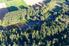 Vue aérienne de Étangs à poissons sur le Quodbach à Insheim dans le département Rhénanie-Palatinat, Allemagne