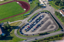 Vue aérienne de Parking au Pont des Sorcières à Germersheim dans le département Rhénanie-Palatinat, Allemagne